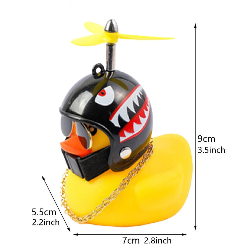 Ente mit Helm, Autodekoration